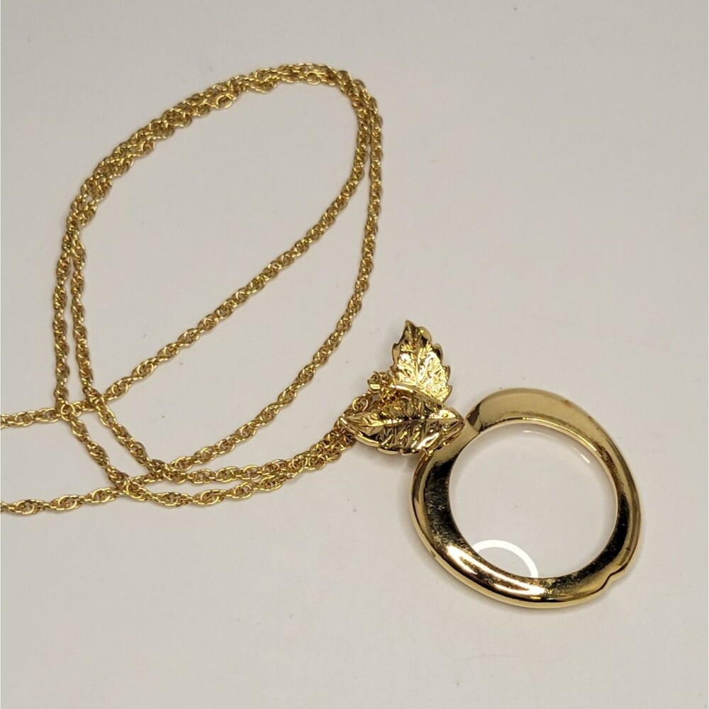 Avon Apple Loupe